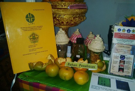 Jerawatan? Dua Gadis Bali Ini Temukan Solusinya dari Kulit Jeruk Keprok