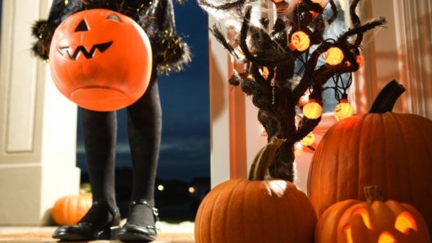 Jack OLantern dan Permen Beracun, Mitos Seram Seputar Halloween
