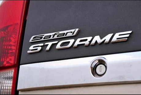 SUV Tata Safari Storme Ganti Wajah