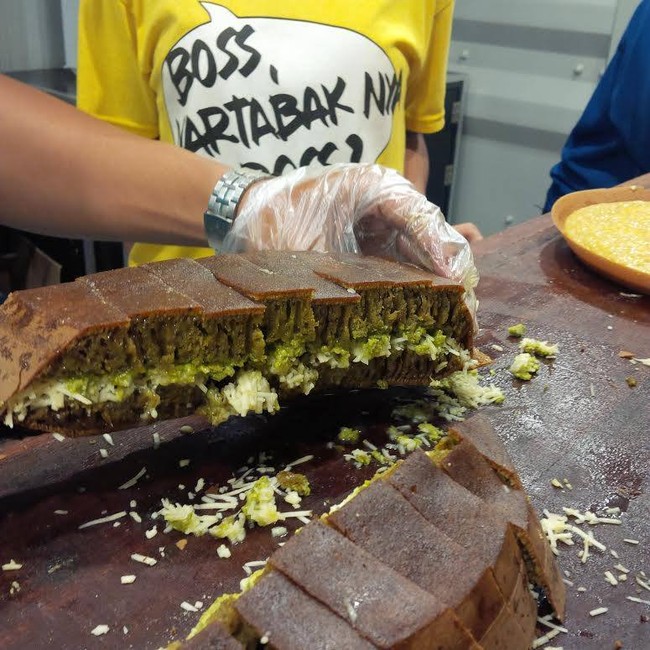 Legit Istimewa Martabak Kit Kat dan Nutella Bisa Dibeli di Sini