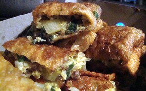 Martabak Telur, Aslinya dari India Beradaptasi dengan Kuliner Lokal