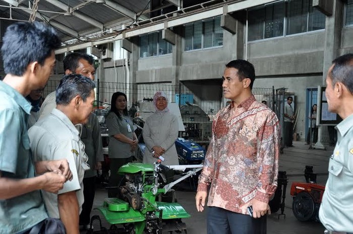 Cerita Mentan Amran Kucing-kucingan Sambil Blusukan