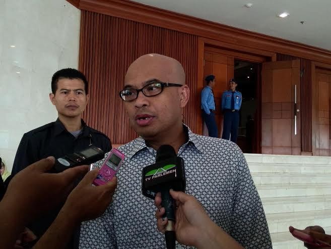 Anggota DPR Belum Gajian, Desmon: Saya Nggak Mikirin Gaji!