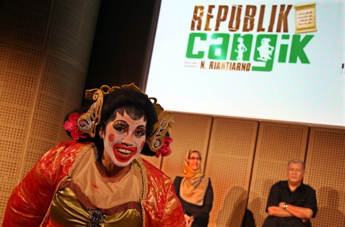 Lakon Republik Cangik Teater Koma Hadirkan 21 Dialog yang Dinyanyikan