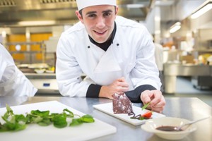 Chef yang Bisa Melihat Tamunya, Memasak Makanan Lebih Enak
