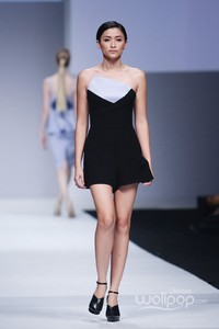 Peggy Hartanto Indonesia Fashion Forward Jakarta Fashion Week 2015 at Senayan City. Jakarta. [Foto: Mohammad Abduh/Wolipop]