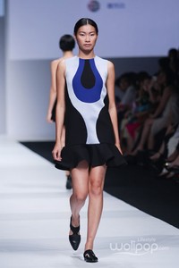 Peggy Hartanto Indonesia Fashion Forward Jakarta Fashion Week 2015 at Senayan City. Jakarta. [Foto: Mohammad Abduh/Wolipop]