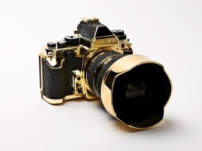 Kamera Nikon Ini Lebih Mahal dari 2 Mobil Avanza