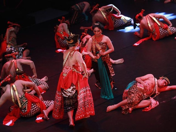 Tari Klasik Roro Mendut Buka IDF 2014