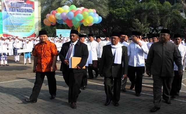 Jokowi Ingin Santri Pesantren Terbiasa Pakai Transaksi Non Tunai