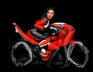 6 Model Cantik Topless Demi Replika Moge Ducati