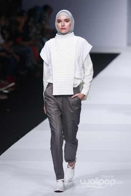 Etu by Restu Anggraini Indonesia Fashion Forward. Jakarta Fashion Week 2015 at Senayan City. Jakarta. [Foto: Mohammad Abduh/Wolipop]