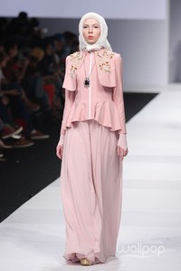 Norma Hauri Indonesia Fashion Forward. Jakarta Fashion Week 2015 at Senayan City. Jakarta. [Foto: Mohammad Abduh/Wolipop]