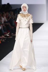 Norma Hauri Indonesia Fashion Forward. Jakarta Fashion Week 2015 at Senayan City. Jakarta. [Foto: Mohammad Abduh/Wolipop]