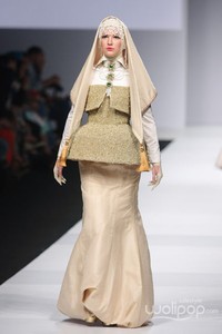 Norma Hauri Indonesia Fashion Forward. Jakarta Fashion Week 2015 at Senayan City. Jakarta. [Foto: Mohammad Abduh/Wolipop]