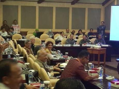 4 Curhat Menteri Susi di Hadapan DPD