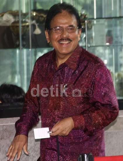 Sofyan Djalil Pastikan Harga BBM Naik Bulan ini