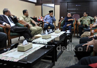 MPR Upayakan Perdamaian KMP vs KIH
