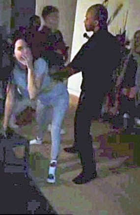 Rayakan Ultah ke-19, Kendall Jenner Dansa Bareng Stripper