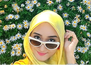 Alis Tebal Dian Pelangi Sempat Tren di Kalangan Hijabers, Seperti Apa?