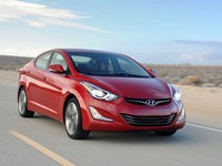 Seiring dengan Sonata, Elantra juga berhasil memimpin volume penjualan dan berhasil membuat rekor penjualan di Amerika Serikat (AS) dalam 4 tahun terakhir. Di pasar AS, Elantra juga telah memenangkan penghargaan bergengsi, American Car of the Year 2012. (istimewa/dok Hyundai)