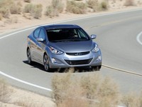 Saat ini generasi terbaru dari Elantra terus memiliki nilai yang tinggi sebagai di sehmen mobil kompak. Hal ini sudah dibuktikan dengan berbagai penghargaan yang telah diraihnya. (istimewa/dok Hyundai)
