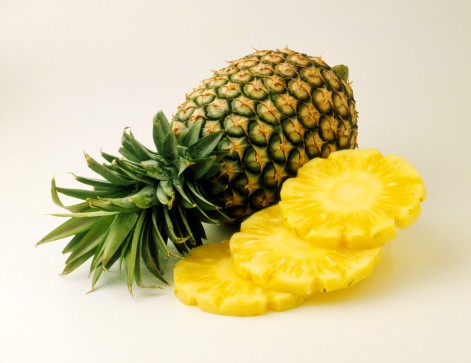 Selain Renyah Manis dan Kaya Vitamin C, Makan Nanas Juga Ada Efek Samping