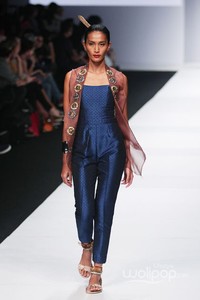 Tertia Enda Indonesia Fashion Forward. at Jakarta Fashion Week 2015. Senayan City. Jakarta. [Foto: Mohammad Abduh/Wolipop]