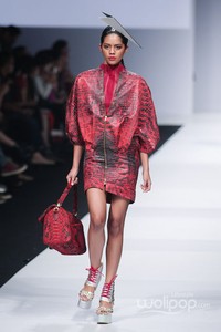 Billy Tjong Indonesia Fashion Forward. Jakarta Fashion Week 2015 at Senayan City. Jakarta. [Foto: Mohammad Abduh/Wolipop]