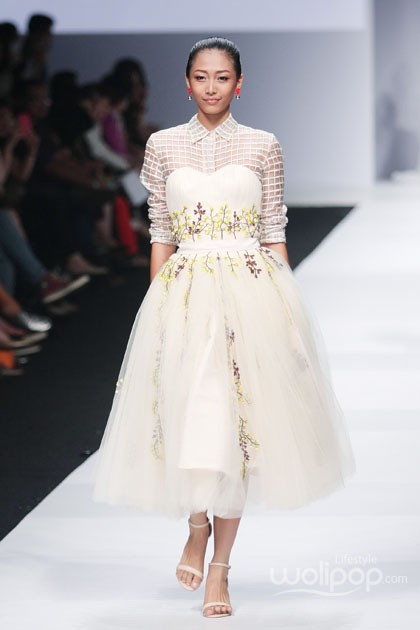 Andhita Siswandi Indonesia Fashion Forward Jakarta Fashion Week 2015 at Senayan City. Jakarta. [Foto: Mohammad Abduh/Wolipop]