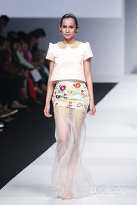 Andhita Siswandi Indonesia Fashion Forward Jakarta Fashion Week 2015 at Senayan City. Jakarta. [Foto: Mohammad Abduh/Wolipop]