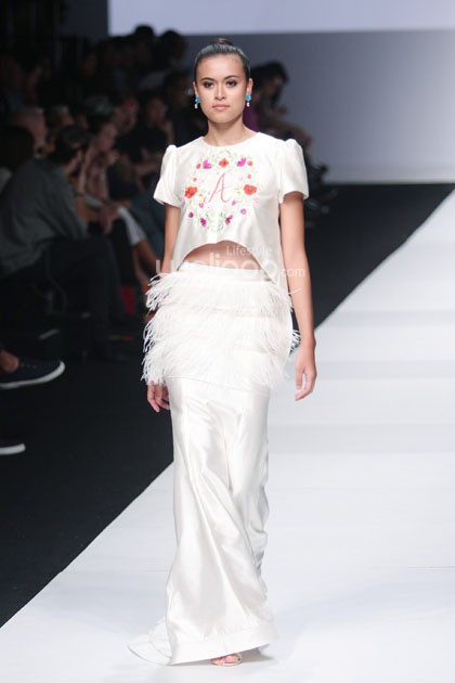 Andhita Siswandi Indonesia Fashion Forward Jakarta Fashion Week 2015 at Senayan City. Jakarta. [Foto: Mohammad Abduh/Wolipop]