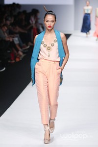 Tertia Enda Indonesia Fashion Forward. at Jakarta Fashion Week 2015. Senayan City. Jakarta. [Foto: Mohammad Abduh/Wolipop]