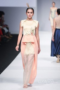 Tertia Enda Indonesia Fashion Forward. at Jakarta Fashion Week 2015. Senayan City. Jakarta. [Foto: Mohammad Abduh/Wolipop]