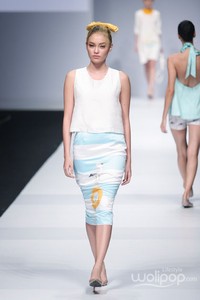 Jii by Gloria Agartha Indonesia Fashion Forward at Jakarta Fashion Week 2015. Senayan City. Jakarta. [Foto: Mohammad Abduh/Wolipop]