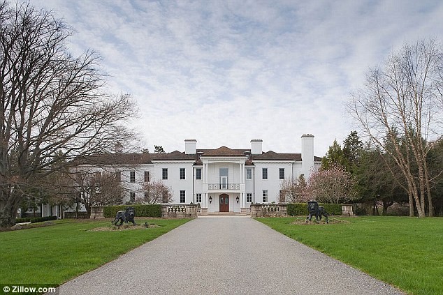 Mengintip Rumah Liburan Rp 134 Milliar Catherine Zeta Jones-Michael Douglas Mengintip Rumah Liburan Rp 134 Milliar Catherine Zeta Jones-Michael Douglas