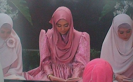 Pengajian dan Siraman Nuri Maulida Dihadiri Keluarga Pandu