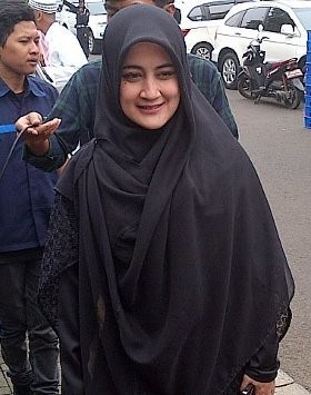 Nuri Maulida Taaruf dengan Politikus Lewat Pipik