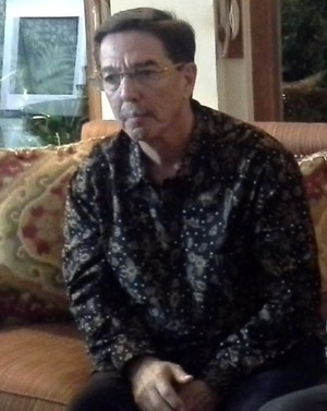 Direktur AMINEF Ini Fasih Bahasa Jawa karena Nongkrong di Warung