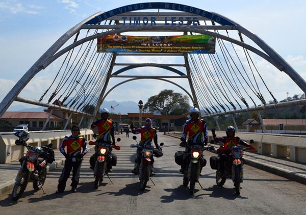 Menjelajahi Perbatasan Indonesia-Timor Leste dengan Motor Trail