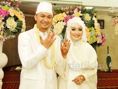 Foto-foto Pernikahan Nuri Maulida dan Politikus Pandu Kesuma