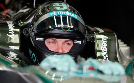 Rosberg Rebut Pole dari Hamilton
