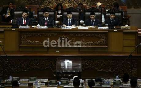 Damai dengan KMP, KIH Setor Anggota Komisi pada Paripurna Kamis