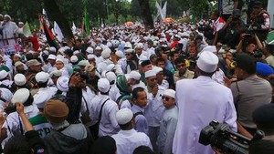 Kasatpol PP DKI: Sudahlah FPI, Pak Ahok Sesuai Konstitusi Gubernur DKI