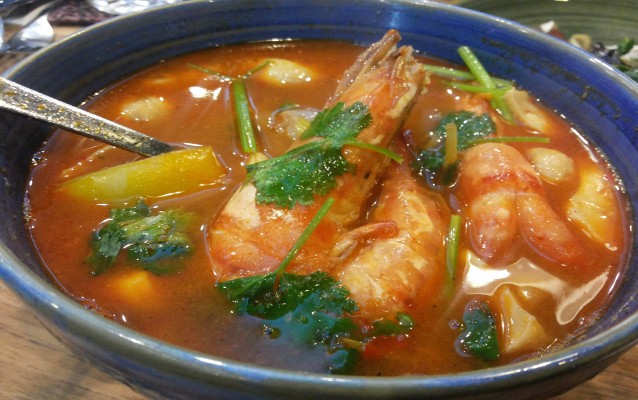 Asam Pedas Tom Yam untuk Santap Malam yang Segar