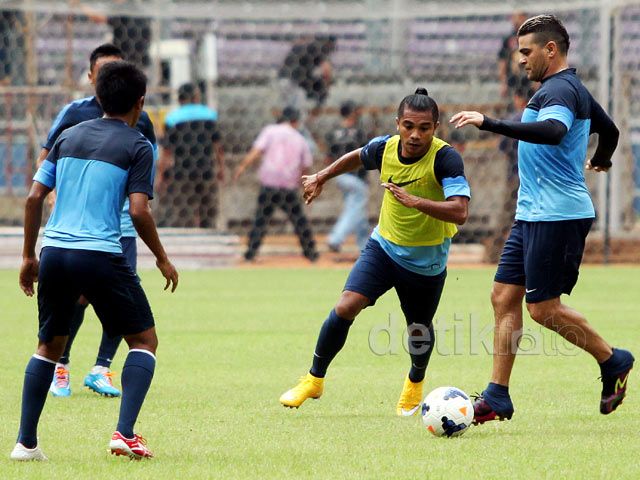 Timnas Berlatih Jelang Laga Lawan Timor Leste