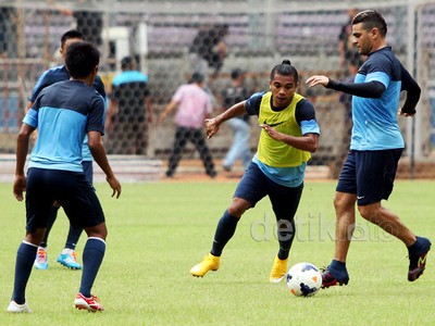 Timnas Berlatih Jelang Laga Lawan Timor Leste