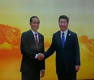 PM Jepang dan Presiden Tiongkok Dingin, Jokowi Tebar Senyuman