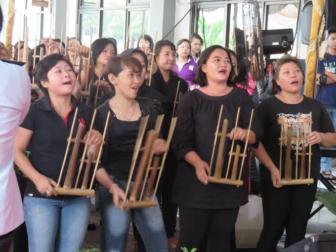 Angie dan Atut Tak Tampak di Kemeriahan Pesta Napi di Pondok Bambu
