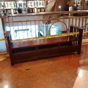 Garis Polisi Terpasang di Lokasi Tewasnya Amanda di Mal Kawasan Senayan